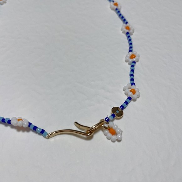 Roxanne Assoulin Daisy Necklace - Picture 3 of 4